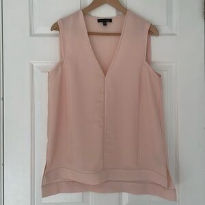 ★ Banana Republic | Peachy Pink Sleeveless Blouse Top, Sz M ★